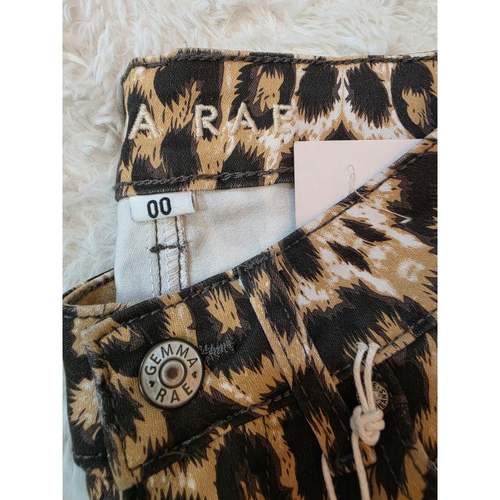Gemma Rae USA Leopard Print Mid-Rise Wide Leg Jeans NWT Size 00 Ultra Stretch - Picture 3 of 9